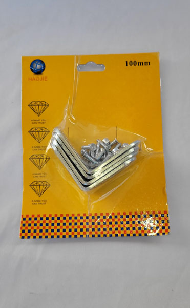 <span style='position: fixed;top: 500px;left: calc( 550px + (100vw - 600px)/2);'></span>
<table width='100%' border='0'>
  <tr>
    <td style='padding: 5px;width: 70%;background-color:#ec0d0d;vertical-align: middle;font-size:35px;height: 102px;border-radius: 20px;'>Haojie Hinges 100mm 4pc /item no :xc115-22</td>
    <td class='watch' align='center' style='position: fixed; background-image:url(assets/price.png);background-size: cover;
    font-size: 45px;
    top: 645px;
    left: calc( 460px + (100vw - 600px)/2);
    width: 245px;
    height: 200px;
    text-align: -webkit-center;
    vertical-align: middle;'><div style='padding-top: 90px;transform: rotate(7deg);'><span>36.00  R</span></div></td>    
  </tr>
</table>